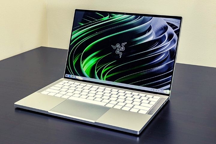 Razer Book, A Laptop That Can Be Used For Almost Everything